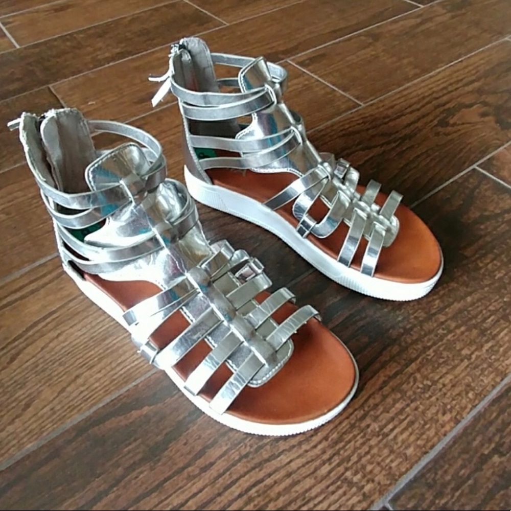 MIA Gladiator Sandal🖤